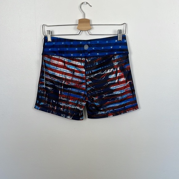 IAB (I Am Becoming)MFG American Flag red white blue pull-on shorts Size 10 Large - Picture 3 of 5